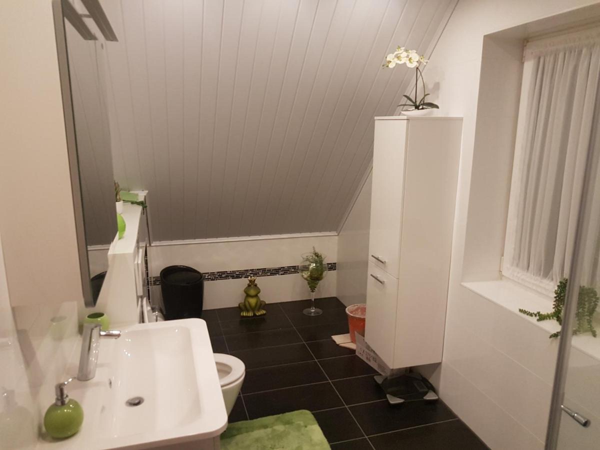Ferienwohnung 5 Minutes From The Fair Hannover Exterior foto